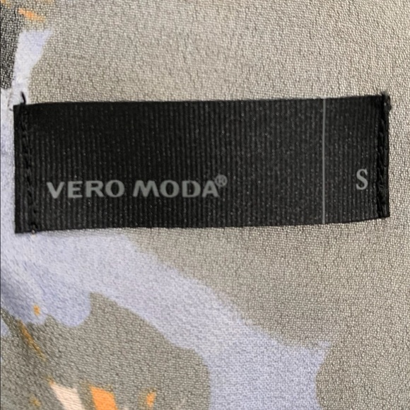 Vero Moda Sheer top - Picture 3 of 6